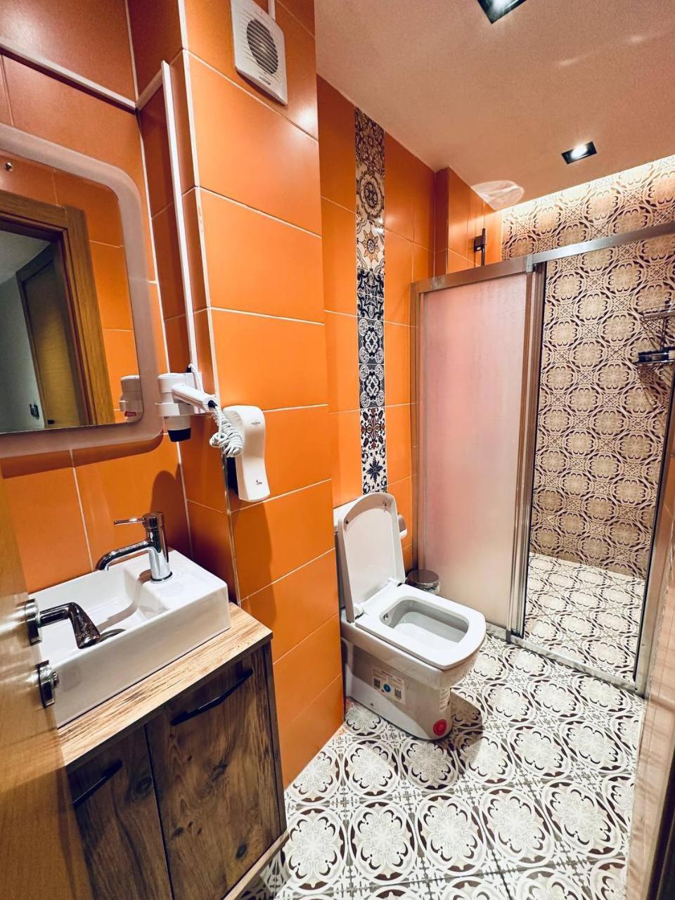 Taksim Rexxee Istanbul Istiklal Hotel Exterior photo
